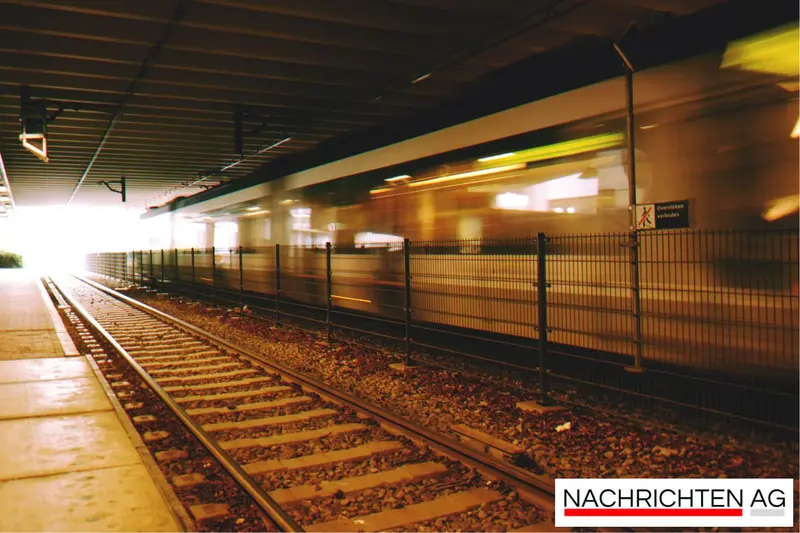 Dachterrassen-Highlight in Hönow: Frisch renovierte 2-Zimmer-Wohnung!