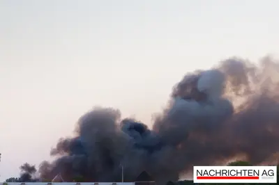 Großbrand in Oberhavel: Feuerwehr kämpft gegen lodernde Flammen!
